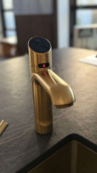 Brand new Zenith HydroTap G5 filtered Boiling water63783597073794111