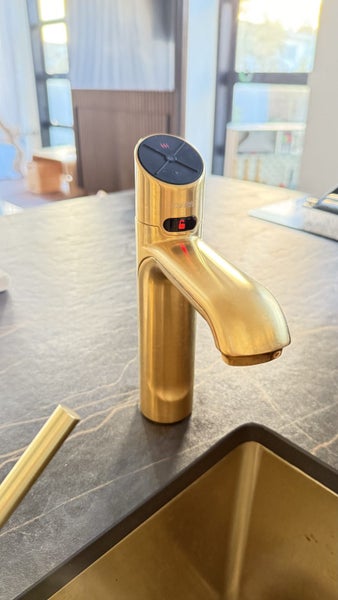 Brand new Zenith HydroTap G5 filtered Boiling water63783597073794113