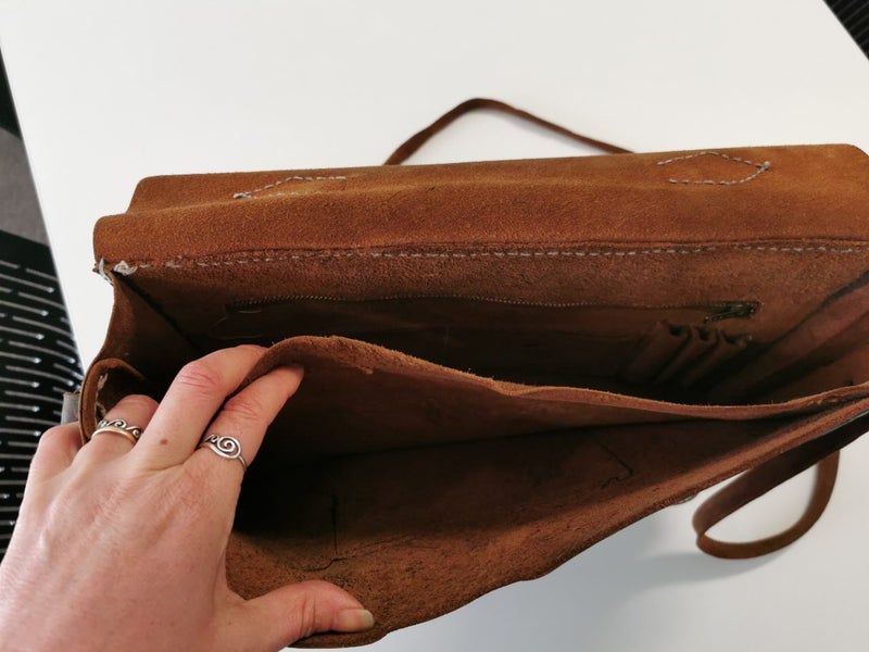 Vintage Genuine Leather Satchel / Messenger Bag Carousel 10