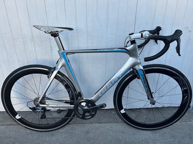 Giant Propel Advanced (11 Spd Ultegra) - Medium/Large Carousel 1