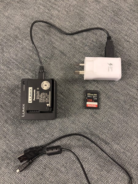 Panasonic Lumix G7 4K Mirrorless Camera + 14-42mm + 128GB63877700965250113