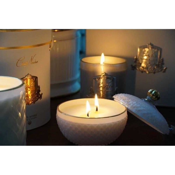 Cote Noire Jasmine Flower Tea Round Art Deco Candle White / Gold 300g Carousel 2