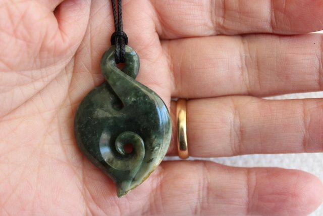 BEAUTIFUL KORU-TWIST ** INANGA FLOWER POUNAMU ** #218 Carousel 1