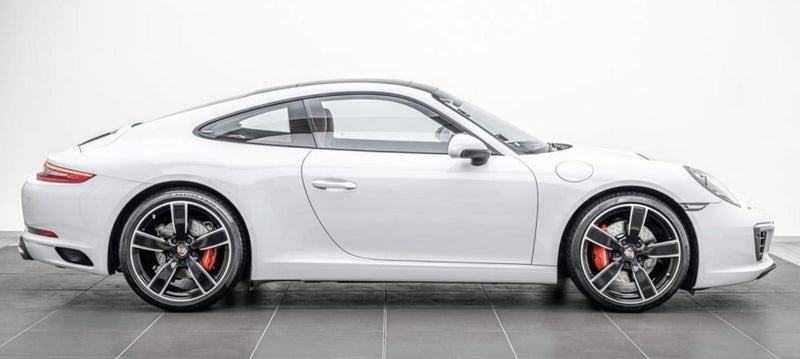 2016 Porsche 911 Carrera S63797104876674112