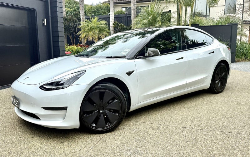 2019 Tesla Model 3 Performance64181758671362112