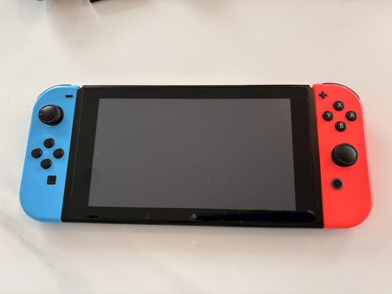 Lowered Price ! Nintendo Switch console With Carry Case Carousel 2