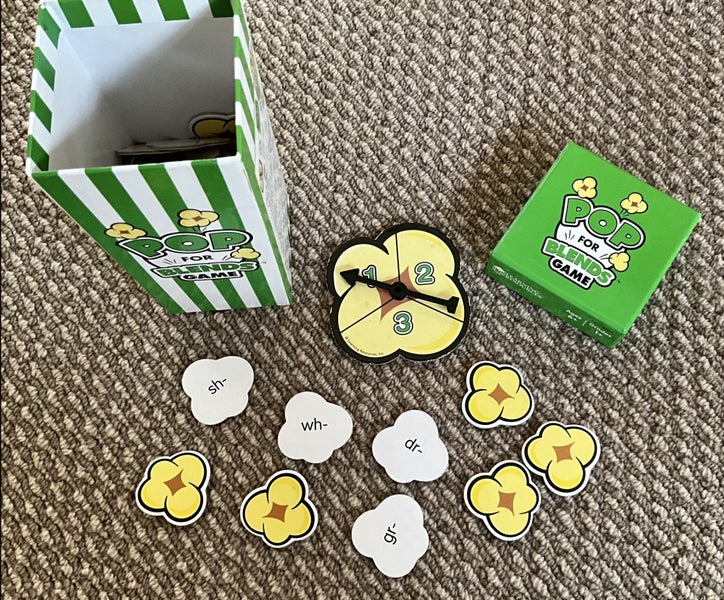 Spell and Learn children’s educational reading and writing game Carousel 8