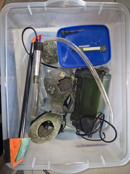 Complete Tropical Fish Tank (without fish) Carousel 2