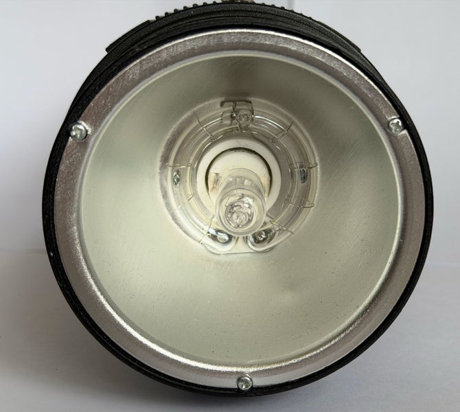 Set of 3 Studio lights with stands and accessories in case63876750824962113