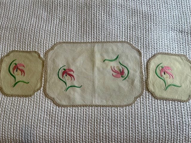 A gorgeous set of three hand embroidered vintage Linen DRESSER CLOTHS Carousel 2