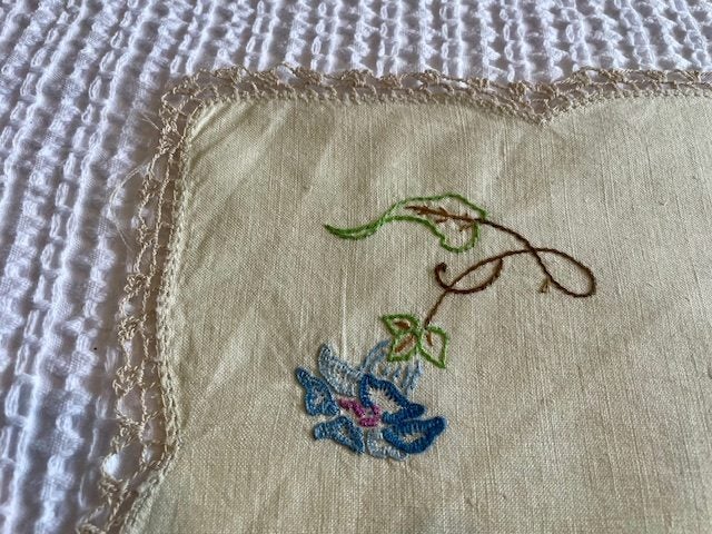 A gorgeous hand embroidered vintage Linen DRESSER CLOTH - hand crocheted edging Carousel 3