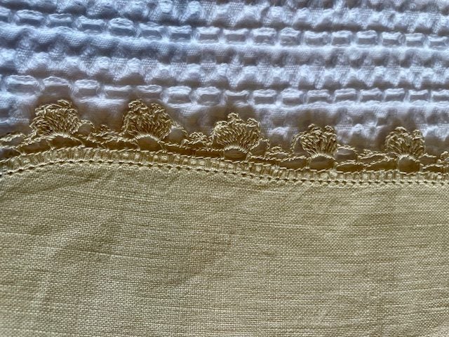 A gorgeous hand embroidered vintage Linen DRESSER CLOTH - hand crocheted edging Carousel 3