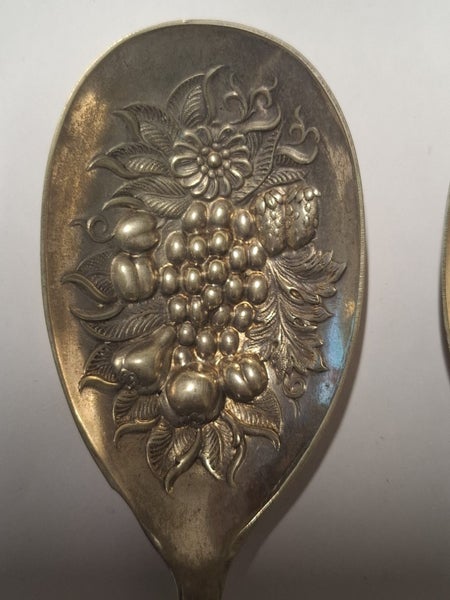 Two Beautiful Ornate Vintage EP Silver Desert Serving Spoons Carousel 2