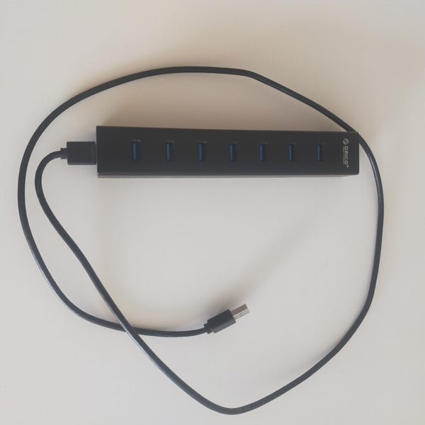 Orico 7 USB Port hub with power unit Carousel 2