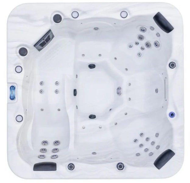 Avon 6-person spa pool HALF PRICE (must end 30tth Sep)63806436754049110