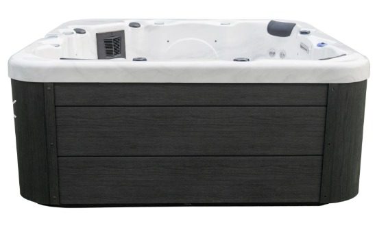 Avon 6-person spa pool HALF PRICE (must end 30tth Sep)63806436754049112