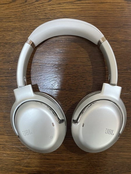 JBL Tour One M2 wireless bluetooth headphones - near new Carousel 2