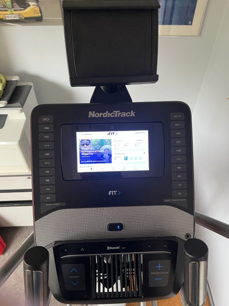 NORDICTRACK C12.9 Elliptical Crosstrainer63806935178370111