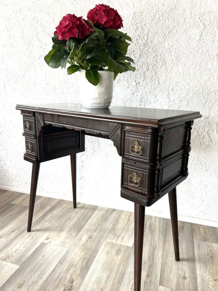 Vintage Side Table Carousel 9