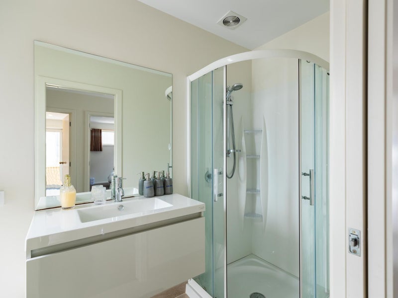 Lower Shotover, 6+ bedrooms64592157942657111