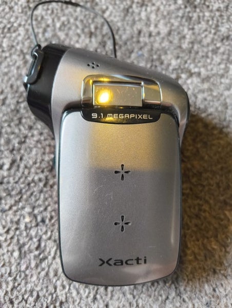 Sanyo mini video Camera 9.1 megapixel Carousel 1
