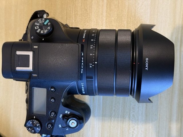 Sony RX10 IV – Rare & Sought After | Zeiss 24–600mm f/2.4–4 Lens | 20.1MP63809500188801113