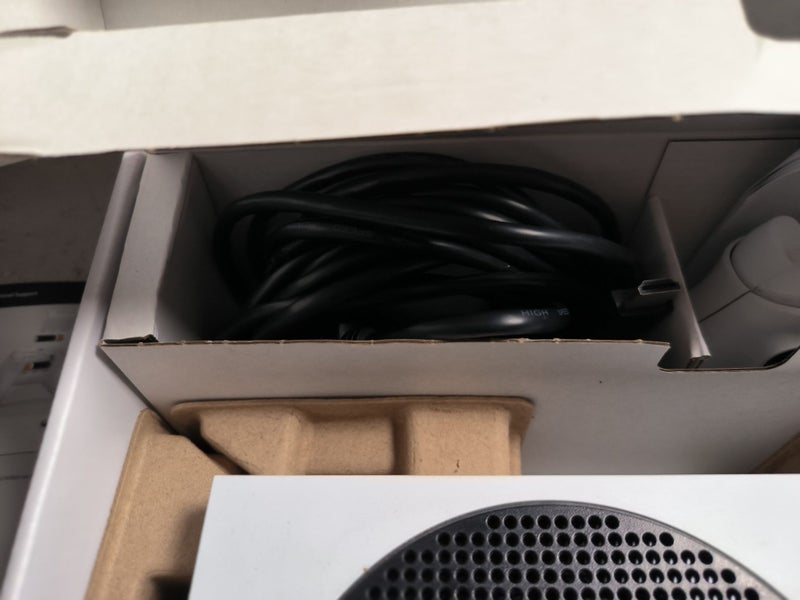 MICROSOFT 1883 XBOX SERIES S CONSOLE #B21125007-1 Carousel 4