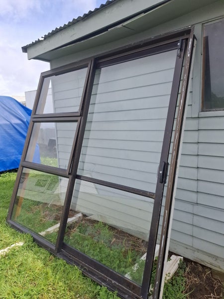 Ranch Slider64329778949123111