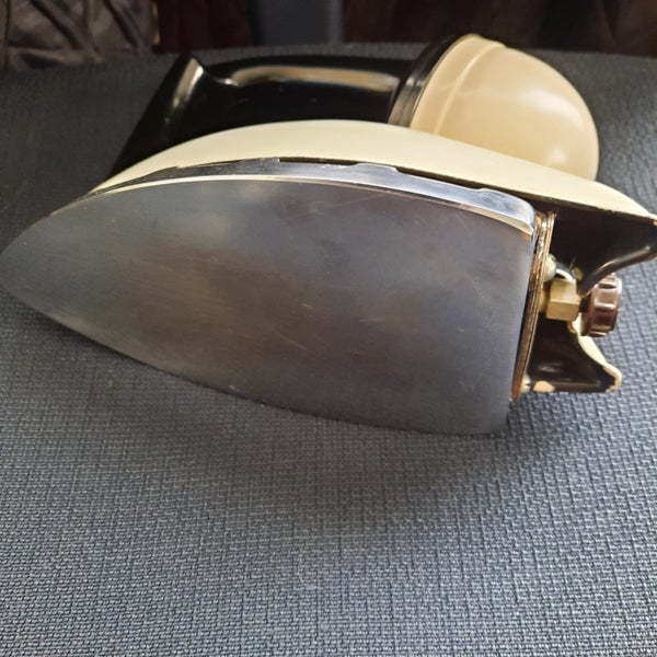 Vintage Tilley paraffin pressure iron. As Seen. Collectable maybe. Looks tidy. Carousel 2