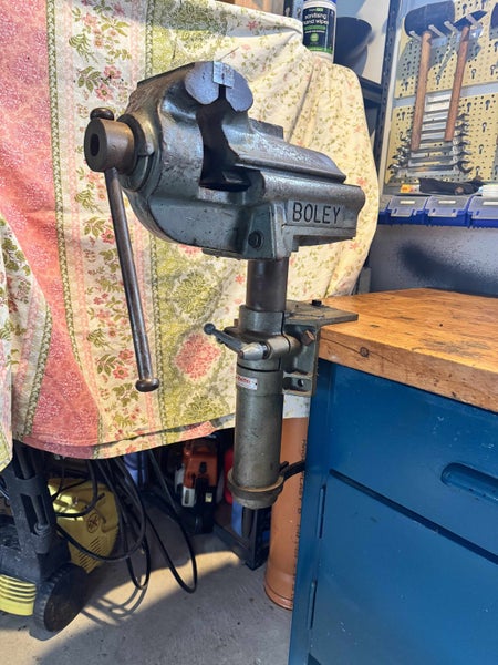 Heavy Duty Solid Timber Workbench with Boley Vice, swivels and height adjustable64142353505154110