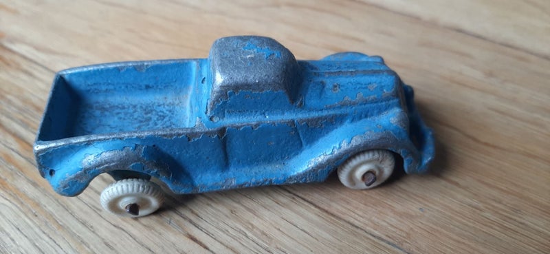 Collectible Fun Ho - Small 1/2 Ton Truck # 93 Closed Windows Carousel 2