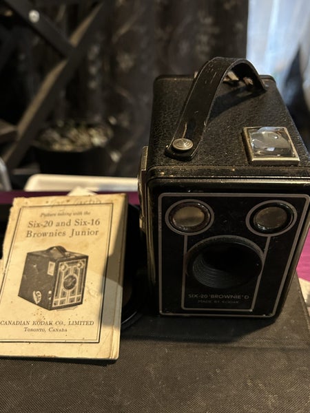 KODAK BROWNIE SIX20 MODEL D63916657952131113