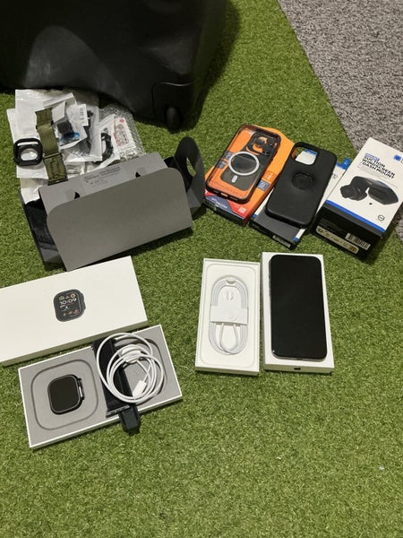Apple iPhone 16 Pro Max and Apple Watch Ultra 263813124767490110