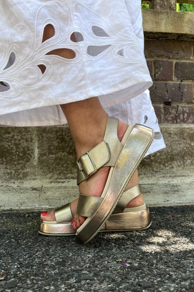 Minx Zen Sandals Platinum Carousel 6