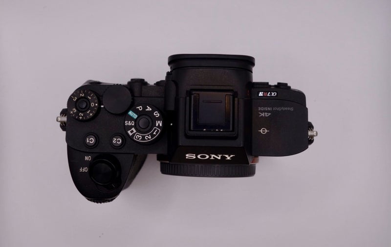 Sony A7R IV (Alpha 7R IV) Full Frame Mirrorless Camera + Box & Charger63816919925251111