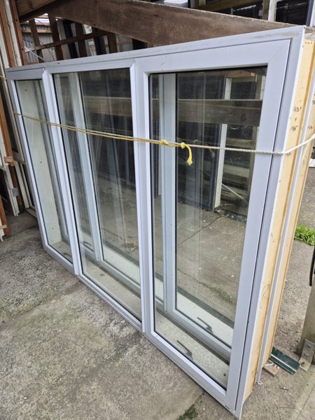 White Aluminium Window 1450 H x 1980 W #2156 Carousel 1