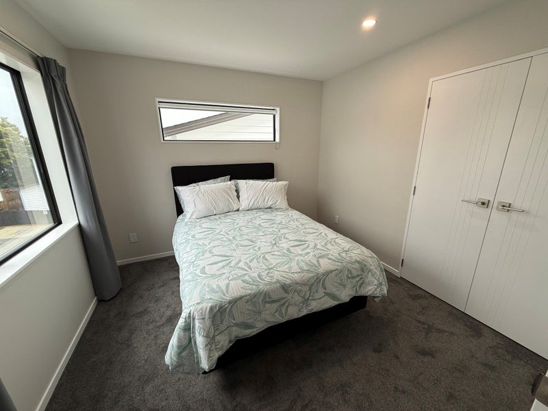 Royal Oak, 5 bedrooms64426354570499113