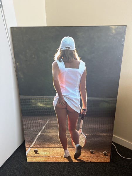 Classic Tennis Girl - Wooden Poster Carousel 2