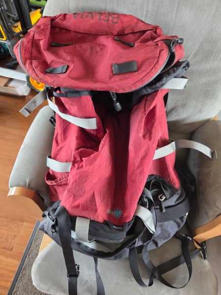 Kathmandu Vardo tramping pack Carousel 1