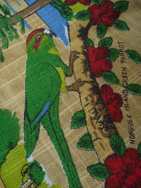 Norfolk Island BRIGHT BOLD Beautiful Linen Tablecloth Animals& City Images Carousel 1