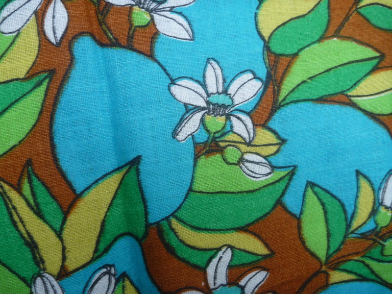 Blue Lemon! Flower Power Linen Teatowel Like NEW! Carousel 2