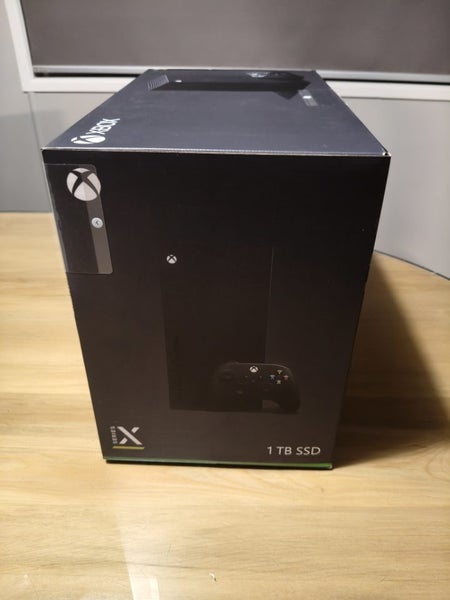Xbox Series X 1TB console brand new in box Carousel 4