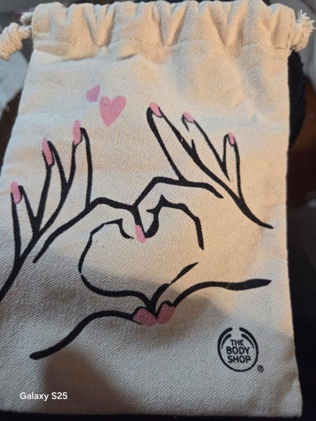 Body shop face and hand essentials Carousel 3