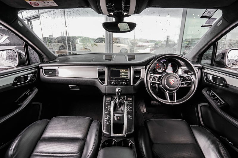 2015 Porsche Macan Turbo 3.6P/ S 4Wd *One Owner...63824286001537112