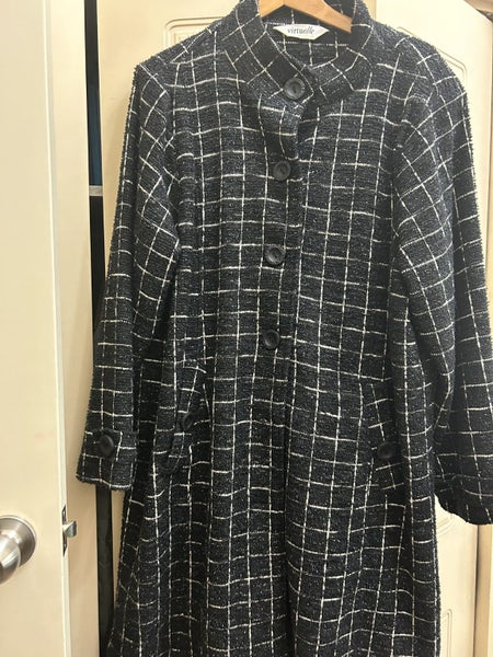 Semi Evening coat Carousel 1