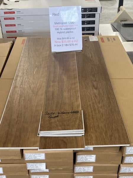 Godfrey Hirst Metropol 1200 559 STH Weathered gum Hybrid Planks Carousel 1