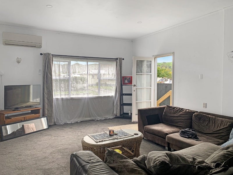 Outer Kaiti, 4 bedrooms63829317984513111