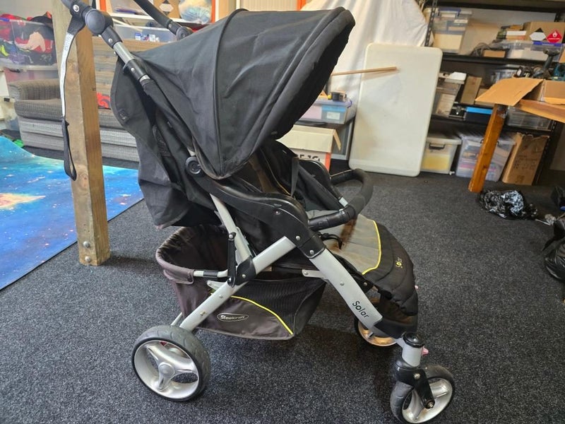 Steelcraft Solar Pram Carousel 1