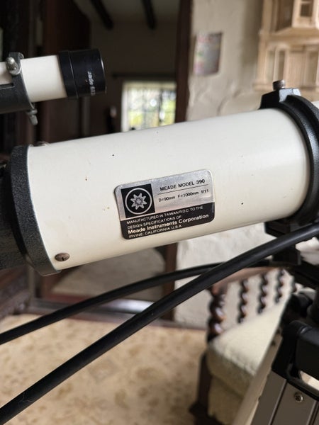 Telescope Meade Refractor 90/1000 F1163830168085762110