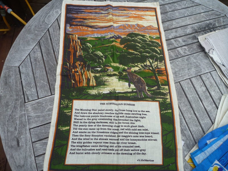 Australian Sunrise BEEEEAUTITUL! Teatowel MINT Carousel 1